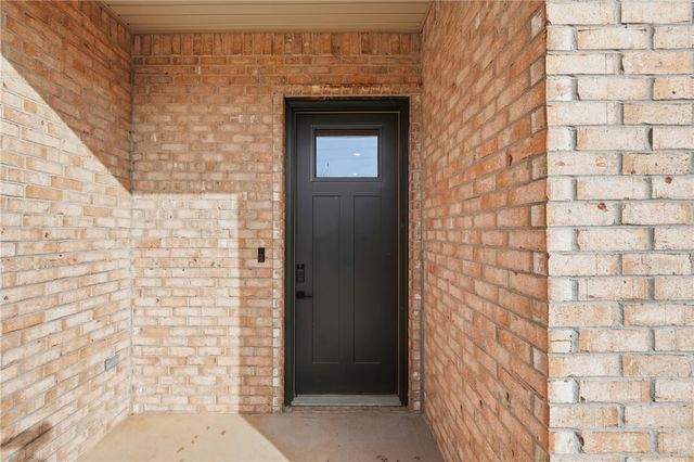 51 Kirkwall Drive, Bella Vista, AR 72715