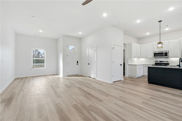 51 Kirkwall Drive, Bella Vista, AR 72715