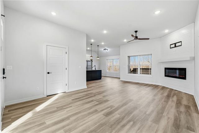 51 Kirkwall Drive, Bella Vista, AR 72715