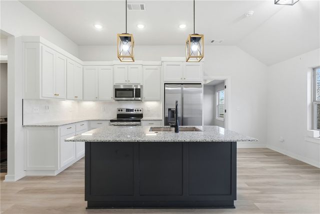 51 Kirkwall Drive, Bella Vista, AR 72715