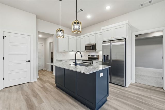 51 Kirkwall Drive, Bella Vista, AR 72715