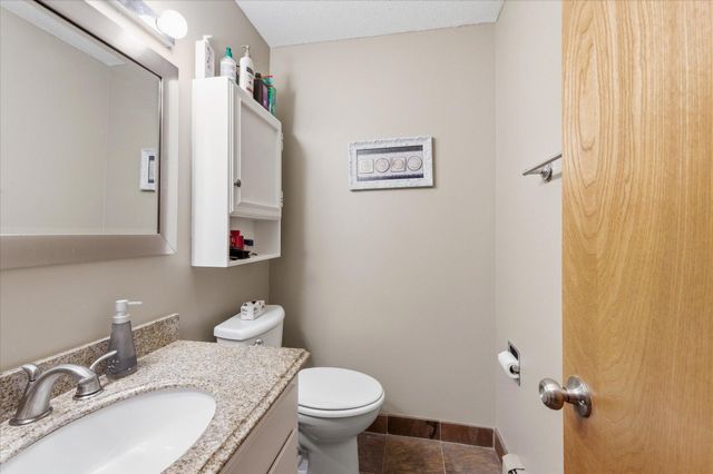 2720 Dale Street N C114, Roseville, MN 55113