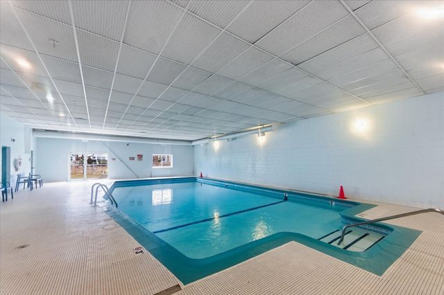 2720 Dale Street N C114, Roseville, MN 55113