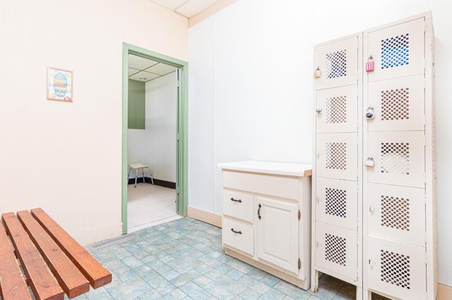 2720 Dale Street N C114, Roseville, MN 55113