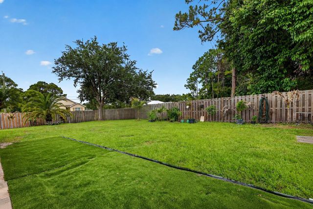 1571 SW Hunnicut Avenue, Port St. Lucie, FL 34953