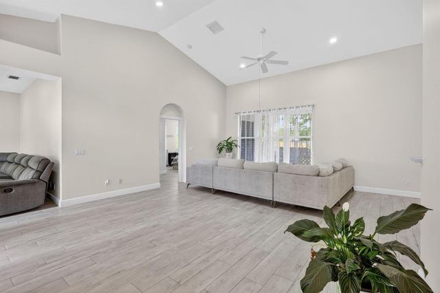1571 SW Hunnicut Avenue, Port St. Lucie, FL 34953