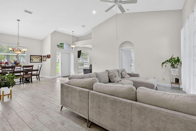 1571 SW Hunnicut Avenue, Port St. Lucie, FL 34953