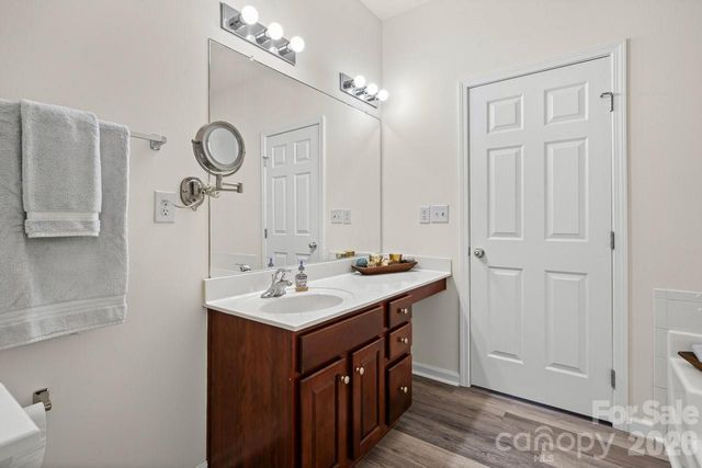 152 Cypress Landing Drive, Mooresville, NC 28117