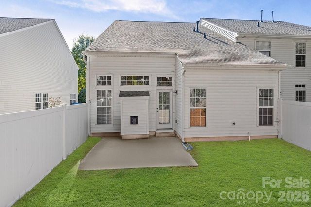 152 Cypress Landing Drive, Mooresville, NC 28117