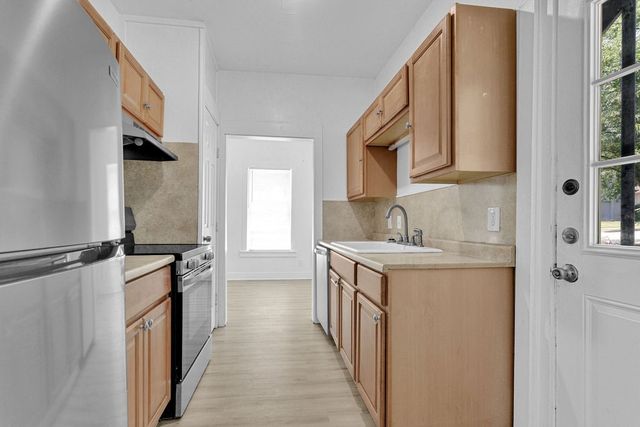 831 W Houston Street, Tyler, TX 75702