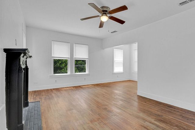 831 W Houston Street, Tyler, TX 75702