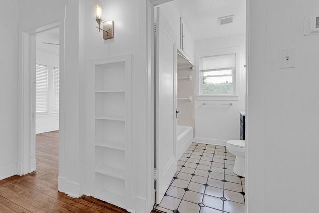 831 W Houston Street, Tyler, TX 75702