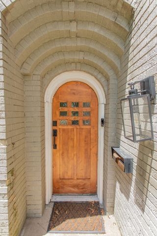 831 W Houston Street, Tyler, TX 75702
