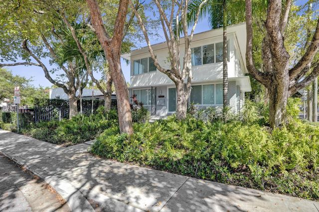 1415 SE 2nd Street 1-4, Fort Lauderdale, FL 33301