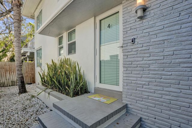 1415 SE 2nd Street 1-4, Fort Lauderdale, FL 33301