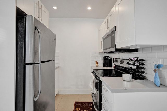 1415 SE 2nd Street 1-4, Fort Lauderdale, FL 33301