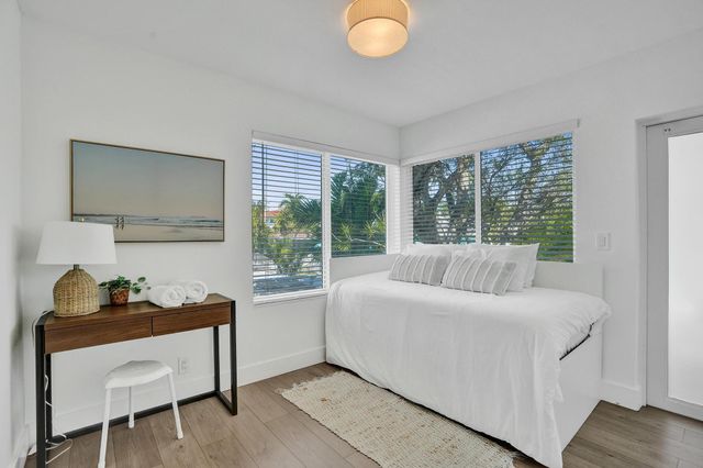 1415 SE 2nd Street 1-4, Fort Lauderdale, FL 33301