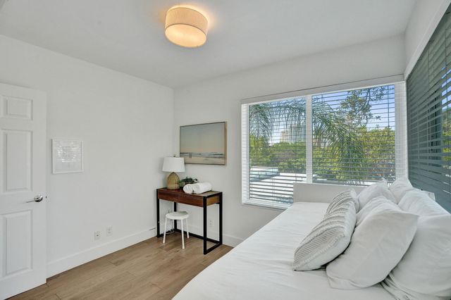 1415 SE 2nd Street 1-4, Fort Lauderdale, FL 33301