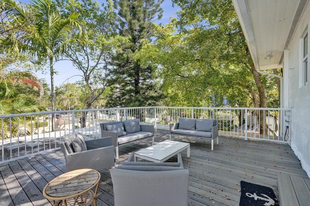 1415 SE 2nd Street 1-4, Fort Lauderdale, FL 33301