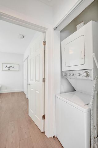 1415 SE 2nd Street 1-4, Fort Lauderdale, FL 33301