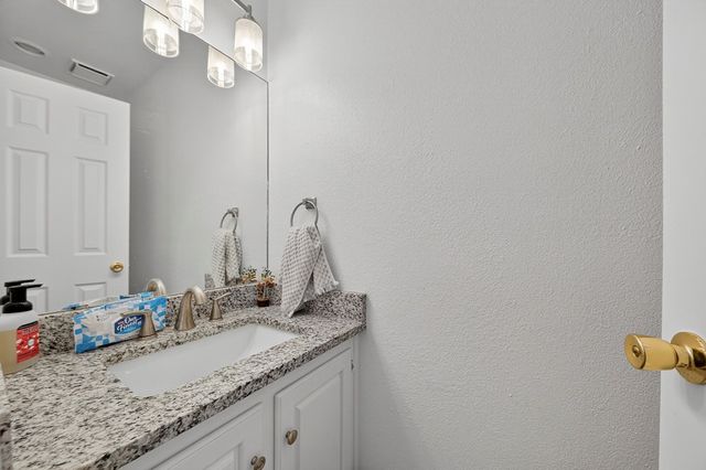 3220 Preston Dr, Midland, TX 79707