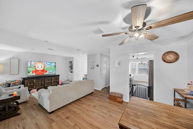 3220 Preston Dr, Midland, TX 79707