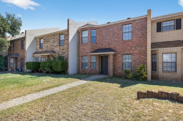 3220 Preston Dr, Midland, TX 79707