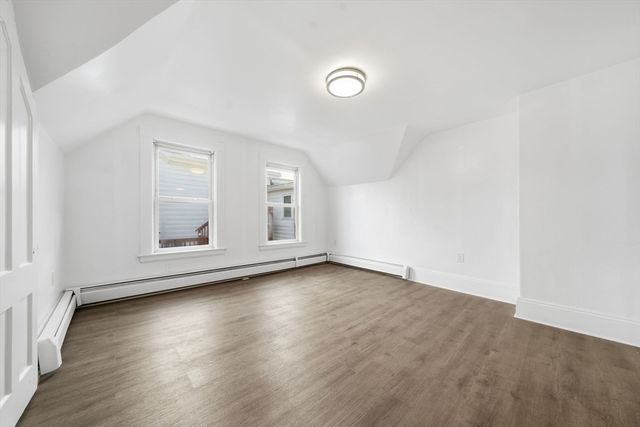 10 3rd Ave, Lowell, MA 01854