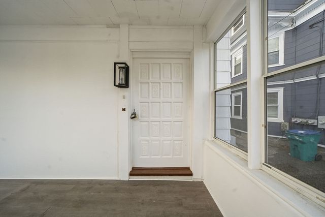 10 3rd Ave, Lowell, MA 01854