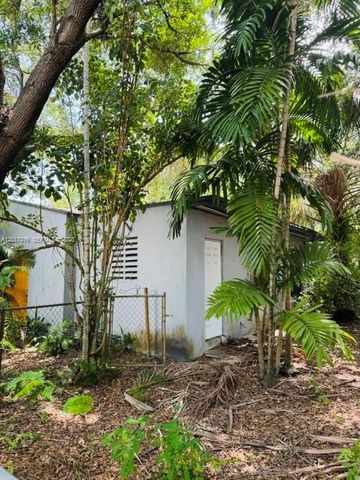 1100 NE 129th Street, North Miami, FL 33161