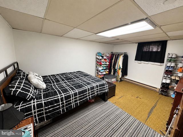 2215 AIRACOBRA ST, Levittown, PA 19057