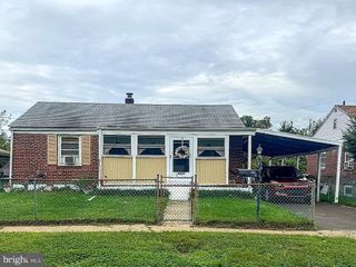 2215 AIRACOBRA ST, Levittown, PA 19057