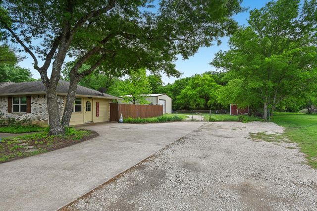 305 Cockrell Hill Road, Ovilla, TX 75154