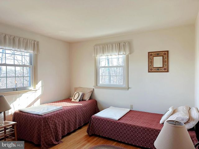 1092 PALM HILL RD, Palm, PA 18070