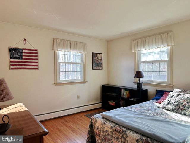 1092 PALM HILL RD, Palm, PA 18070