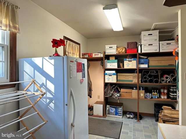 1092 PALM HILL RD, Palm, PA 18070