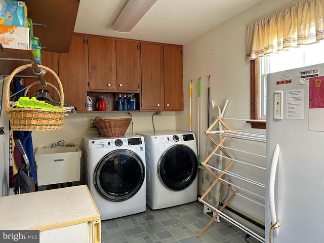 1092 PALM HILL RD, Palm, PA 18070