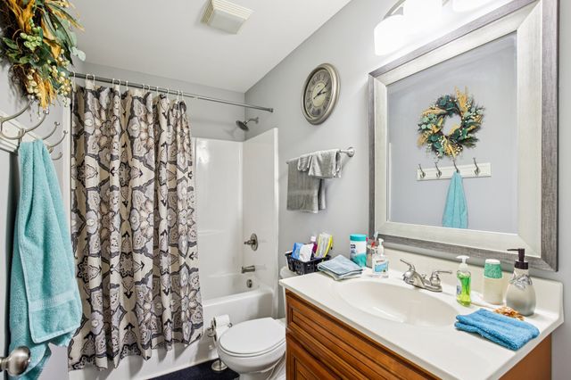 104 Jollie Ln, Westmoreland, TN 37186