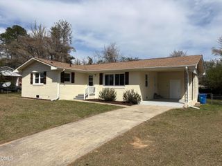 1433 Keswick Drive, Fayetteville, NC 28304