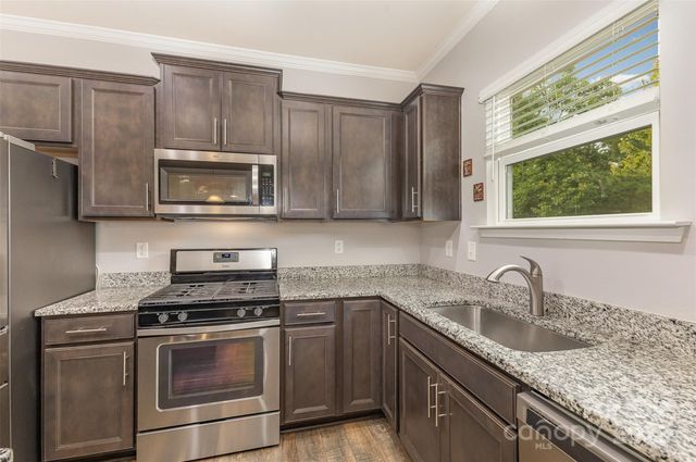 2037 Christopher Wood Court, Fort Mill, SC 29707