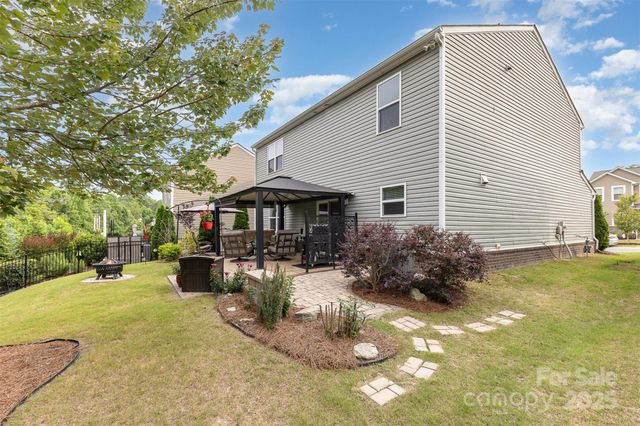 2037 Christopher Wood Court, Fort Mill, SC 29707