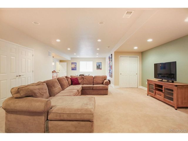4661 Wilson Dr, Broomfield, CO 80023