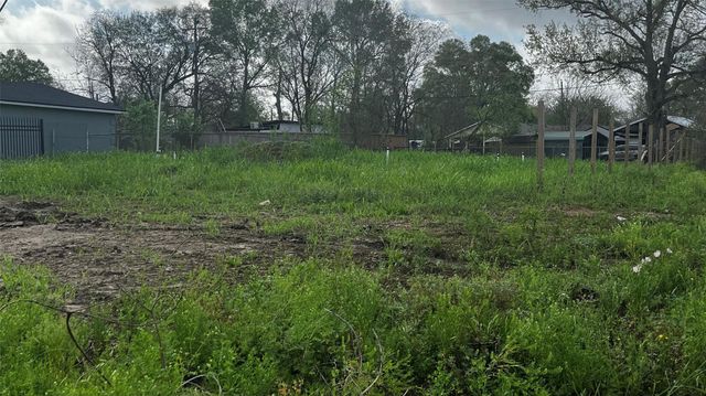 5102 Dieppe Street, Houston, TX 77033