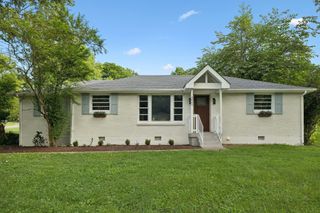 4001 Dumbarton Dr, Nashville, TN 37207