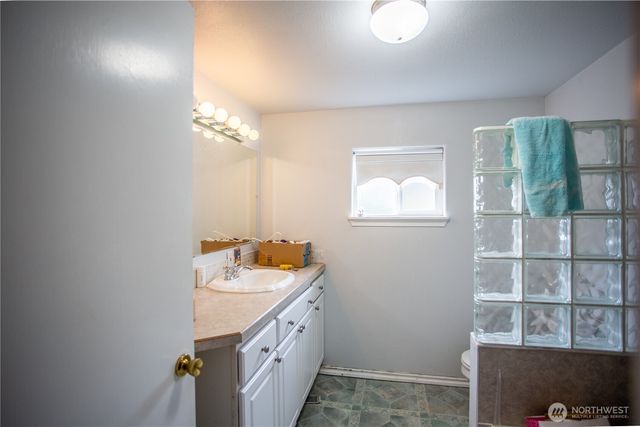 1825 Forest Hill Drive SE, Olympia, WA 98501