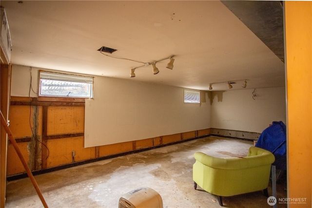 1825 Forest Hill Drive SE, Olympia, WA 98501