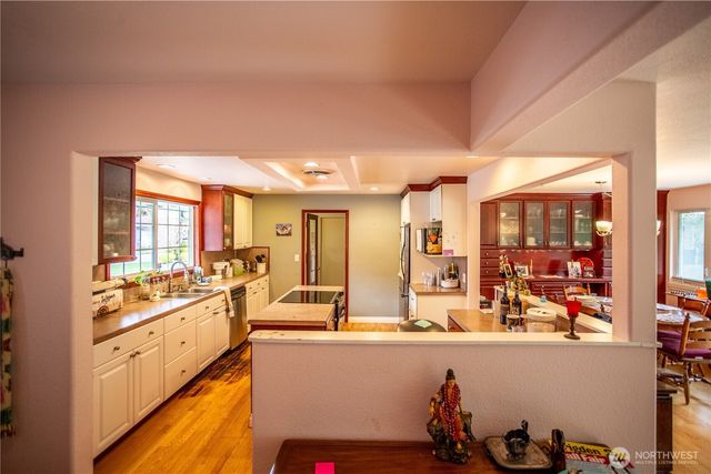 1825 Forest Hill Drive SE, Olympia, WA 98501