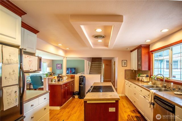 1825 Forest Hill Drive SE, Olympia, WA 98501