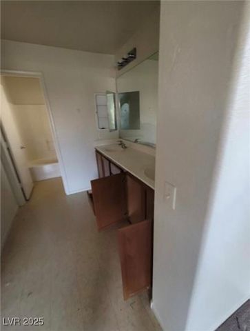 4039 Meadow Foxtail Drive, Las Vegas, NV 89122