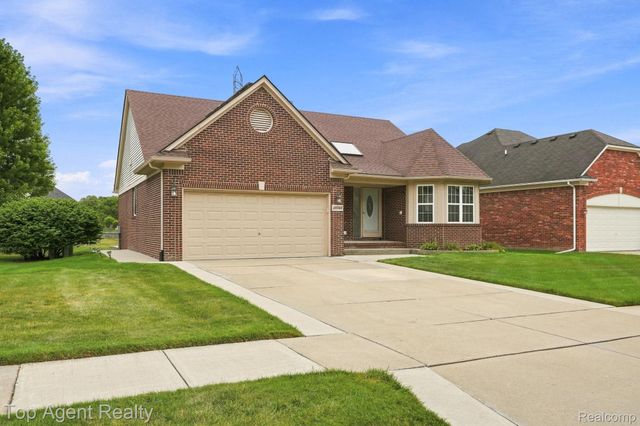 40580 Long Horn Drive, Sterling Heights, MI 48313